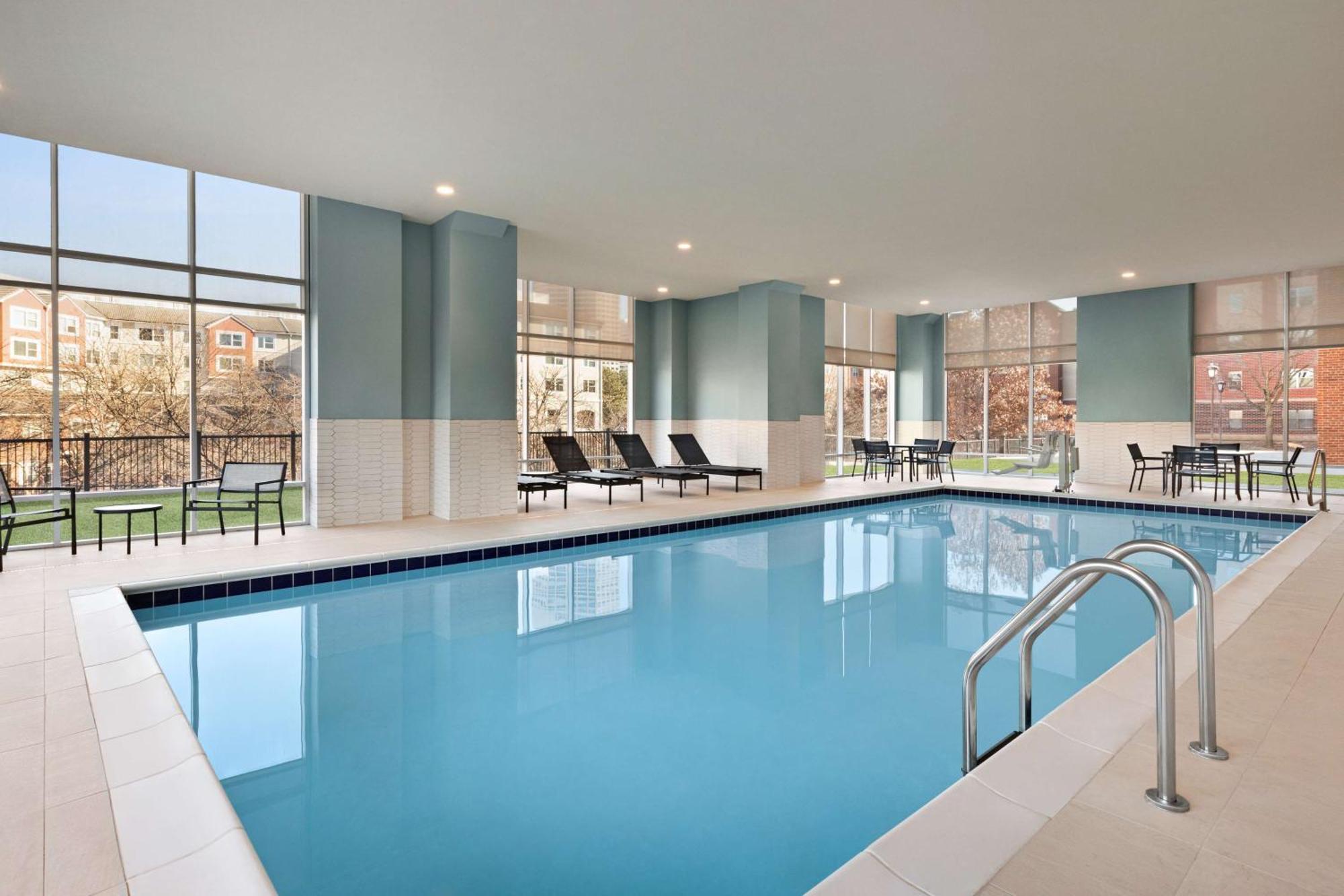 Homewood Suites By Hilton Indianapolis Downtown Iupui Exterior foto